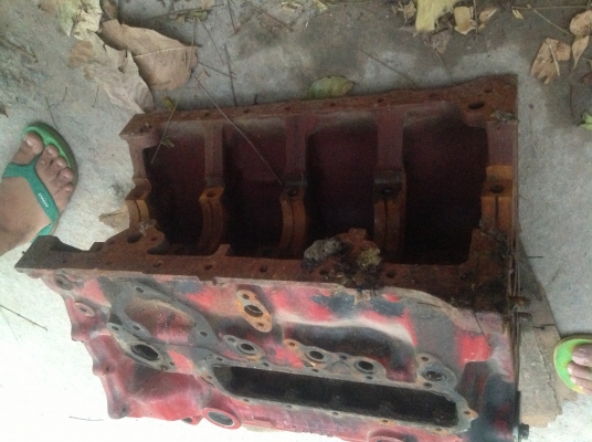 ขายเสื้อสูบ รถบรรทุก หกล้อ  HINO  WO4D