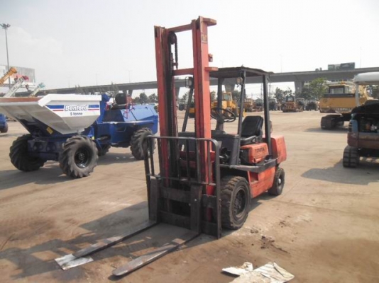 ขายรถฟอร์คลิฟท์  TOYOTA 02-3FD30 เครื่องยนต์ดีเซล ยก 3 ตัน