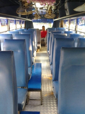 รถบัสพัดลม 8 เมตร สภาพสวยพร้อมใช้งาน รถบัสพัดลม 8 เมตร สภาพสวยพร้อมใช้งาน