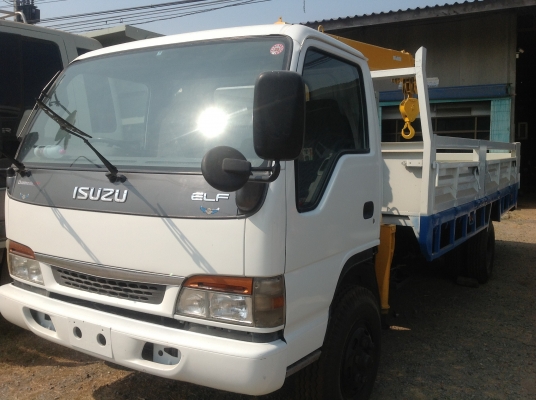 รถบรรทุกหกล้อดั้ม ติดเครน