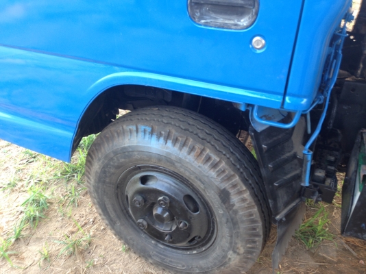 รถโม้ 2.5 คิว สภาพดีพร้อมใช้งาน เครื่องดี โม้สวย อุปกรณ์ครบ ยางใหม่ทุกเส้น