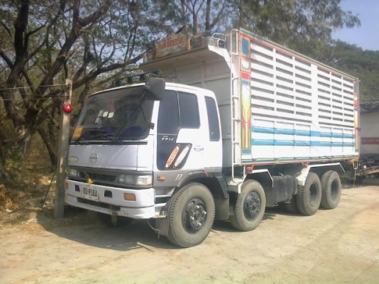 Hino 1J ปี 2544 กำลังเครื่อง 220 โลว์ยก แรง สภาพรถ 90\%