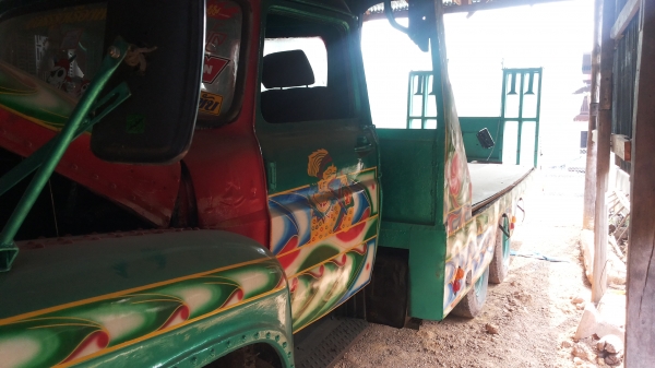 ขายรถบรรทุกรถเกี่ยวข้าว ขึ้นแมคโค 120 ได้