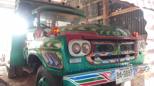 ขายรถบรรทุกรถเกี่ยวข้าว ขึ้นแมคโค 120 ได้