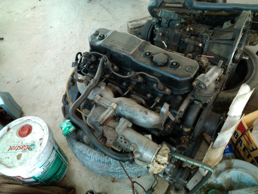 ขายเครื่อง 4BE1 เครื่องยกลง เปลี่ยนแหวนไหม่กิ๊ก พร้อมใช้เลยครับ