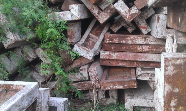 ขายแบบเหล็กมีหลายขนาดขายเหมาเป็นกิโลละ17บาท