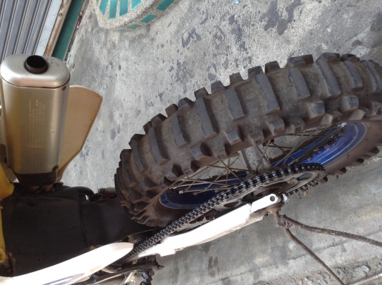 ธารนนทบุรี//ขายรถแข่ง suzuki rm250 สวยๆแรงๆเครื่องแห้งๆ รถอินวอยท์+พรบ ราคา55,000บาท -ยางหน้าหลังสวย