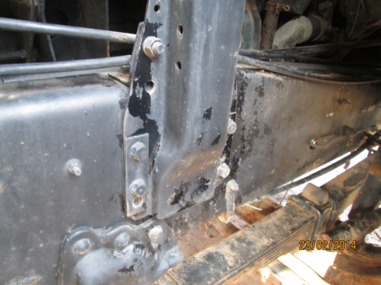 นิสันCW430.M...230..2เพลากะบะรอนเฉียง...ราคา.720.000บ..