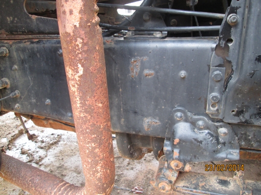 นิสันCW430.M...230..2เพลากะบะรอนเฉียง...ราคา.720.000บ..