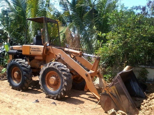 **400,000 บ.ต่อรอง**ขายรถตักล้อยาง KOMATSU JH30B ยอดนิยม เครื่องเดิมปั็มเดิม แน่นดี แรง ระบบไฮฯใช้งานปกติ สีสันดั ยางดี รถใช้งานอยู่ครับ พร้อมใช้ พร้อมลุยงาน เอกสารสัญญาซื้อขาย ราคาต่อรองได้เด้อ พี่น้องครับ **400,000 บ.ต่อรอง**ขายรถตักล้อยาง KOMATSU JH30B ยอดนิยม เครื่องเดิมปั็มเดิม แน่นดี แรง ระบบไฮฯใช้งานปกติ สีสันดั ยางดี รถใช้งานอยู่ครับ พร้อมใช้ พร้อมลุยงาน เอกสารสัญญาซื้อขาย ราคาต่อรองได้เด้อ พี่น้องครับ