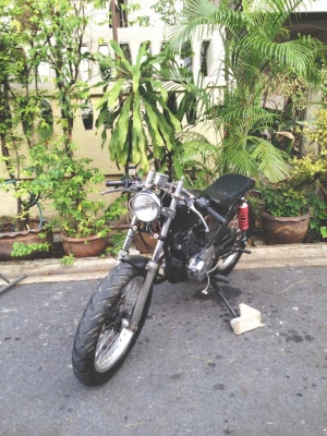 ขาย --- HONDA CG เป็น cafe ครับ มีทะเบียนโอนเต็มได้