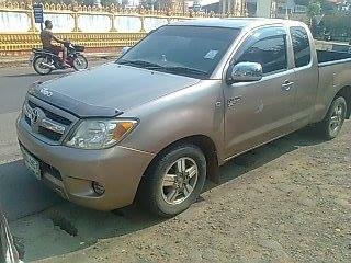 ***ขายแล้วครับขอบคุณ Truck2hand กระบะแค็ป TOYOTA HILUX VIGO 2.5E ปี48/05 เครื่องเดิมเกียร์เดิม เครื่องแน่นดี ไมล์ 14x,xxx แท้ ช่วงล่างคัสซีสวยเดิมๆโรงงาน หน้า-หลังเดิมๆไม่เคยชนหนัก พื้นปูกระบะ ภายในสวยคอนโซลครบ แอร์ พ.พาวเวอร์ กระจกไฟฟ้า ล้อแม็ก ยางดี4เส้
