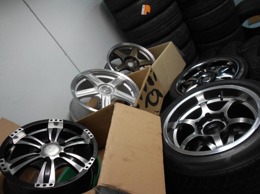 ขายเหมากอง ล้อแม็กแต่งขอบ 15,17(4/100,4/114.3,5/114.3,6/139)จำนวน 5 ชุด 32,500.- ขายเหมากอง ล้อแม็กแต่งขอบ 15,17(4/100,4/114.3,5/114.3,6/139)จำนวน 5 ชุด 32,500.-