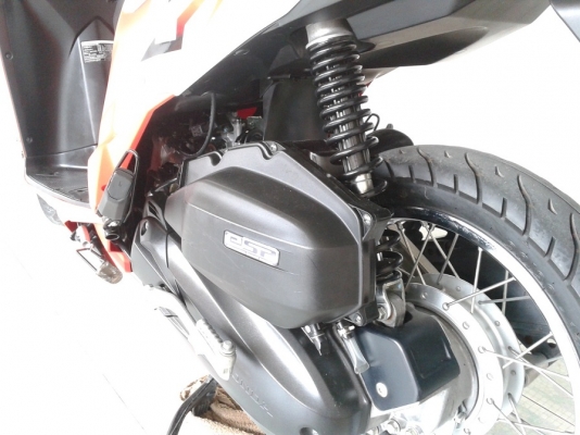 Click 125i รถบ้าน สภาพเดิม (แถมฟรี! โอน+หมวก+เสื้อ) Click 125i รถบ้าน สภาพเดิม (แถมฟรี! โอน+หมวก+เสื้อ)