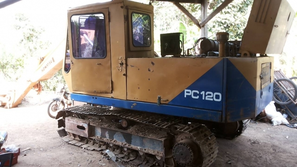 **420,000 บ.ต่อรอง**ขายแบคโฮ KOMATSU PC120-2 ปั้มเดิม เครื่องISUZU 165 เครื่องแน่นแห้งดีแรง ไม่เยิ้ม ปั้มดีแน่น บูมอาร์มสวยไม่ปะไม่ดาม ช่วงล่างใหญ่ดี เอวใหญ่แน่นดีไม่แตก บูท โรลเลอร์ ใบแทรก สภาพดี โซ่หนาดี ระบบไฟทำใหม่ บอดี้ดีสีสันดี พร้อมใช้ พร้อมลุยงาน **420,000 บ.ต่อรอง**ขายแบคโฮ KOMATSU PC120-2 ปั้มเดิม เครื่องISUZU 165 เครื่องแน่นแห้งดีแรง ไม่เยิ้ม ปั้มดีแน่น บูมอาร์มสวยไม่ปะไม่ดาม ช่วงล่างใหญ่ดี เอวใหญ่แน่นดีไม่แตก บูท โรลเลอร์ ใบแทรก สภาพดี โซ่หนาดี ระบบไฟทำใหม่ บอดี้ดีสีสันดี พร้อมใช้ พร้อมลุยงาน