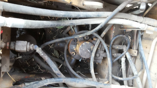 **420,000 บ.ต่อรอง**ขายแบคโฮ KOMATSU PC120-2 ปั้มเดิม เครื่องISUZU 165 เครื่องแน่นแห้งดีแรง ไม่เยิ้ม ปั้มดีแน่น บูมอาร์มสวยไม่ปะไม่ดาม ช่วงล่างใหญ่ดี เอวใหญ่แน่นดีไม่แตก บูท โรลเลอร์ ใบแทรก สภาพดี โซ่หนาดี ระบบไฟทำใหม่ บอดี้ดีสีสันดี พร้อมใช้ พร้อมลุยงาน **420,000 บ.ต่อรอง**ขายแบคโฮ KOMATSU PC120-2 ปั้มเดิม เครื่องISUZU 165 เครื่องแน่นแห้งดีแรง ไม่เยิ้ม ปั้มดีแน่น บูมอาร์มสวยไม่ปะไม่ดาม ช่วงล่างใหญ่ดี เอวใหญ่แน่นดีไม่แตก บูท โรลเลอร์ ใบแทรก สภาพดี โซ่หนาดี ระบบไฟทำใหม่ บอดี้ดีสีสันดี พร้อมใช้ พร้อมลุยงาน