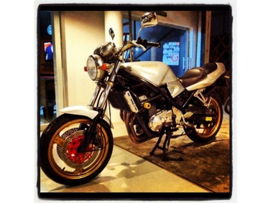 ขาย susuki bandit400 ทะเบียนแท้