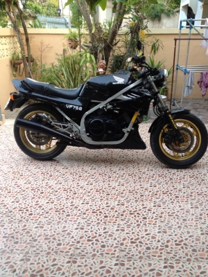 ขาย HONDA VF 750 CC.เครื่องแน่นๆแรงๆ