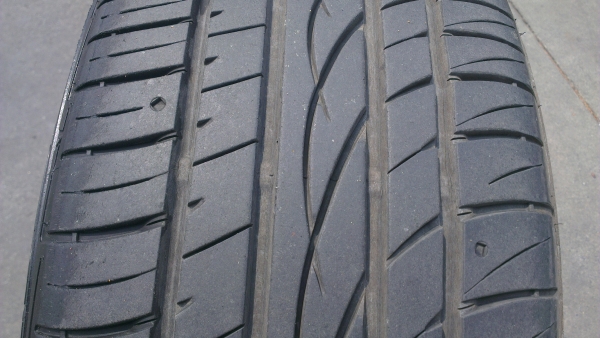 ขายยาง 225/55/18 FALKEN 6500