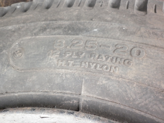 ขายยางพร้อมกะทะ 8.25-20 บริสโตน 6น๊อต