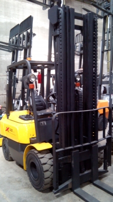 ขายรถยกฟอล์คลิฟต์ขนาด 3 ตันดีเซลเสาสูง 6.125 เมตร,ระบบเกียร์ออโต้ปี 2008