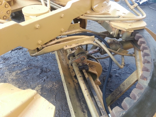 รถเกรดเจ้าของขายเอง ยุทธพล 089-717-6464 CAT 140G