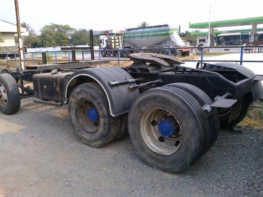 ขายคัสซี พร้อมช่วงล่าง กับเล่มทะเบียน ภาษีไม่ขาด หัวลาก 240F