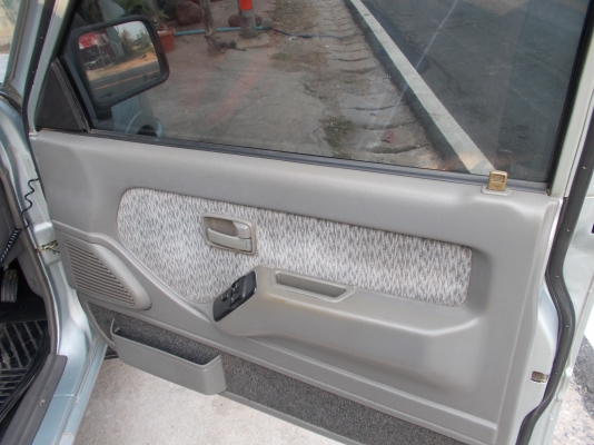 ขาย Dragon Eye ปี 2540 ตัวท็อป เครื่อง2.8 Turbo/ MT ขาย Dragon Eye ปี 2540 ตัวท็อป เครื่อง2.8 Turbo/ MT