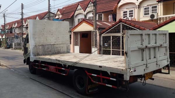 ขายHINO  FC2W    120แรง   5.5เมตร    คัชชีงาม  เครื่องแน่น รับประกัน