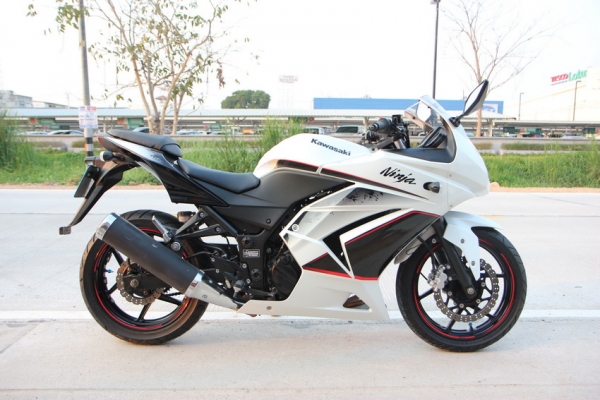 ขาย ninja250 ปี2011 ทะเบียนพร้อมโอน เครื่องดี วิ่งน้อยๆ
