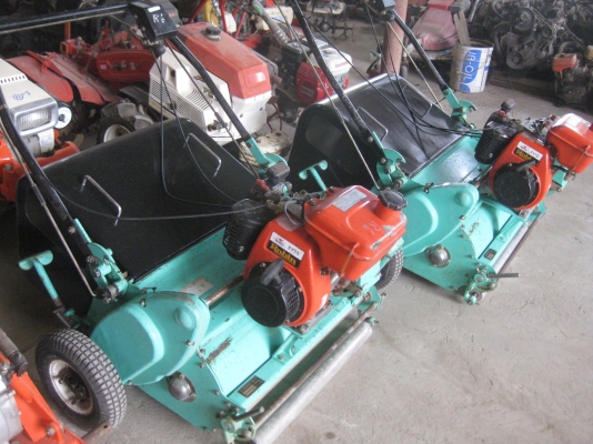 ขายรถเก็บหญ้าTSUCHIYA เดินตาม พร้อมใช้งาน ขายรถเก็บหญ้าTSUCHIYA เดินตาม พร้อมใช้งาน