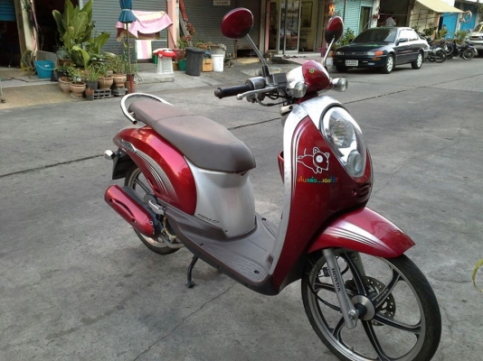 Scoopy i ปี 54 สีแดง รถสวย เครื่องดี ล้อแม็ค ไม่หลวม ไม่มีควัน Scoopy i ปี 54 สีแดง รถสวย เครื่องดี ล้อแม็ค ไม่หลวม ไม่มีควัน