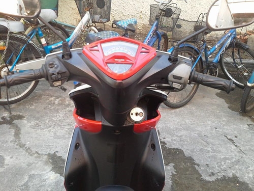 Mio 125 rr ปี 55 สีแดง ขาว รถบ้าน สวย เครื่องเดิมมาก เอกสารครบ Mio 125 rr ปี 55 สีแดง ขาว รถบ้าน สวย เครื่องเดิมมาก เอกสารครบ