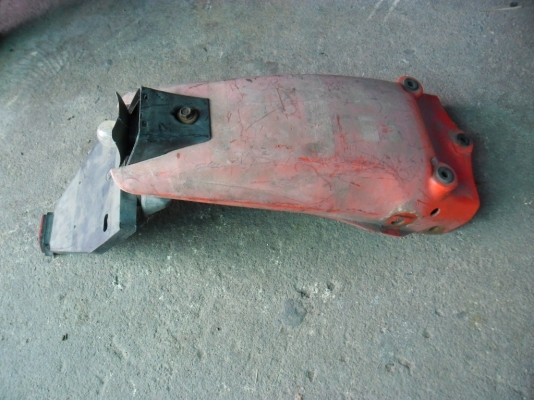 ขาย ปีกหม้อน้ำ กับอะไหล่วิบากรุ่นเก่าๆนิดหน่อยครับ... ขาย ปีกหม้อน้ำ กับอะไหล่วิบากรุ่นเก่าๆนิดหน่อยครับ...