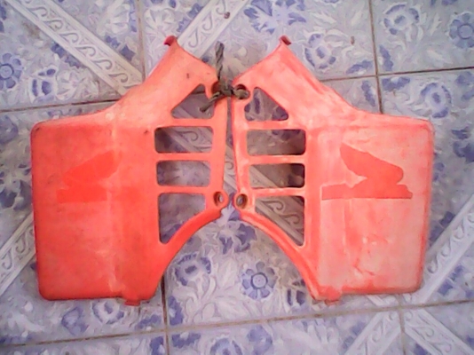 ขาย ปีกหม้อน้ำ กับอะไหล่วิบากรุ่นเก่าๆนิดหน่อยครับ... ขาย ปีกหม้อน้ำ กับอะไหล่วิบากรุ่นเก่าๆนิดหน่อยครับ...