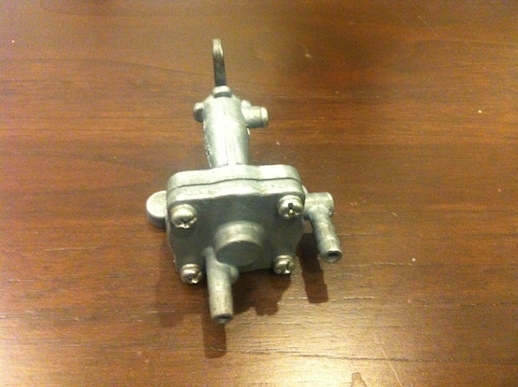 ขาย ก๊อกน้ำมัน_suzuki_แบบมีผ้าปั๊ม ของใหม่ เก่าเก็บ ญี่ปุ่น