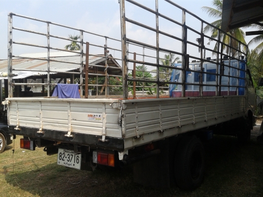 ฝากขาย รถบรรทุก6ล้อ HINO FB113 เครื่อง117HP กระบะยาว 4.30 ม. สภาพหัวเก๋งสวย,คัชซีสวย,เครื่องแน่น,ยางพอใช้ได้ ต้องการขาย ราคา550,000บาท ต่อรองได้ครับ สนใจติดต่อ:082-3223112,094-5324914 คุณ นิเทพ รถอยู่ ช่องจอม จ.สุรินทร์
