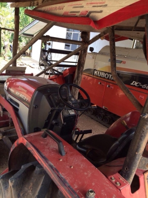 ยันมาร์ 45 แรง เดินหน้า-ถอยหลังเร็ว คล่องตัวสูง(ประหยัดน้ำมันแบบฉบับของยันมาร์) เครื่องดี/ยางดี/สภาพเดิมยังไม่ได้ล้าง อุปกรณ์ดันหน้าพร้อมทำงาน โทรเลย 081-0745778 ลุงโหนกรับสายจ้า