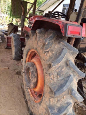 ยันมาร์ 45 แรง เดินหน้า-ถอยหลังเร็ว คล่องตัวสูง(ประหยัดน้ำมันแบบฉบับของยันมาร์) เครื่องดี/ยางดี/สภาพเดิมยังไม่ได้ล้าง อุปกรณ์ดันหน้าพร้อมทำงาน โทรเลย 081-0745778 ลุงโหนกรับสายจ้า