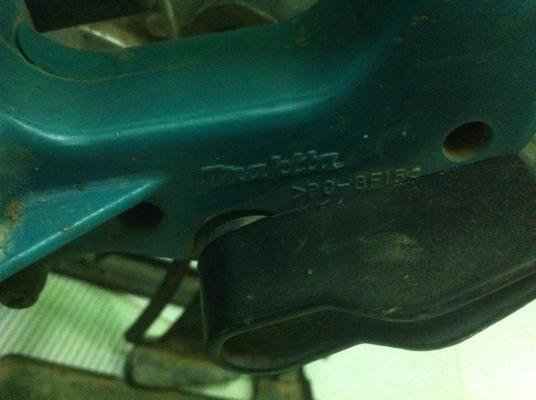 เลื่อยวงเดือน MAKITA รุ่น N5900B ขนาด 9"