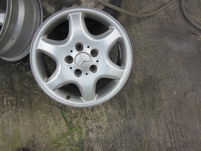 แม็กเบนซ์ W124ขอบ16ราคา 4500 ขอบ18 บราบัส 9000