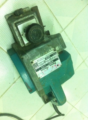 กบไฟฟ้า 3 นิ้ว Makita รุ่น 1100 (750w.) กบไฟฟ้า 3 นิ้ว Makita รุ่น 1100 (750w.)