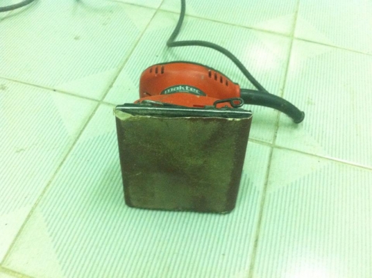 เครื่องขัดกระดาษทรายระบบสั่น MAKTEC รุ่น MT920