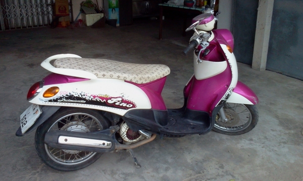 ขาย fino เครื่องดี  มีทะเบียนชุดโอนครบพร้อม  11500