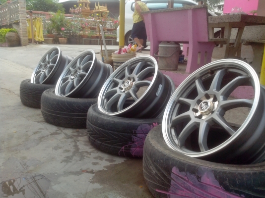 ขายแม็ก17 4รู100/114สวยๆเดิมๆ ไม่คดไม่ดุ้ง