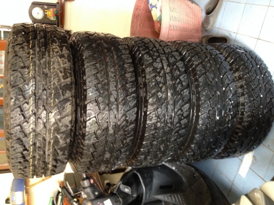 ล้ออ๊อฟโรด japanเเท้ขอบ15กว้าง8นิ้วครึ่งอ๊อฟ8พร้อมยาง32นิ้ว