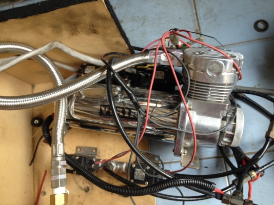 โช๊คถุงลมtanabeครบชุดใส่toyotaไม่ทราบรุ่นเก่าญีปุ่นสภาพสวย