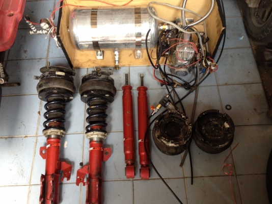 โช๊คถุงลมtanabeครบชุดใส่toyotaไม่ทราบรุ่นเก่าญีปุ่นสภาพสวย