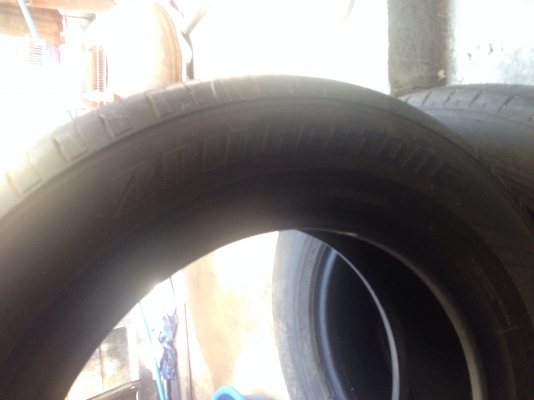 ขายยาง บริจสโตน TURANZA  ปี 2010  มี 1 ชุด ดอก80\%  ขายราคา 3200 บาท โทรต่อรองได้