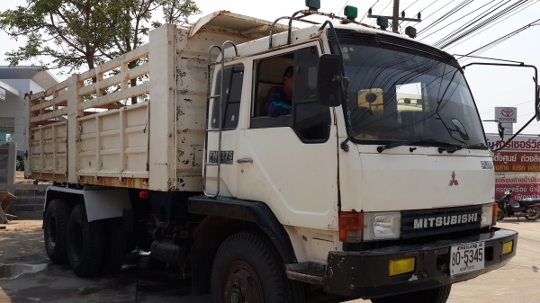 ขายด่วนไอ้หลงโบสองเพลาดั้มสภาพพร้อมใช้สุดๆFN527MTF-4688 โทร0801515451